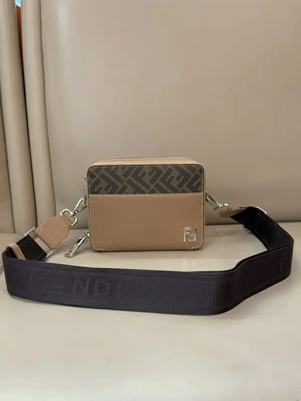 fendi aaa homme mini sac a main s_12305131